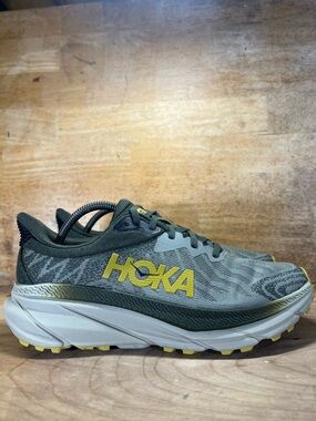 Hoka One One Challenger ATR 7 Mens Size 9.5 Trail Running Shoes Olive Forest